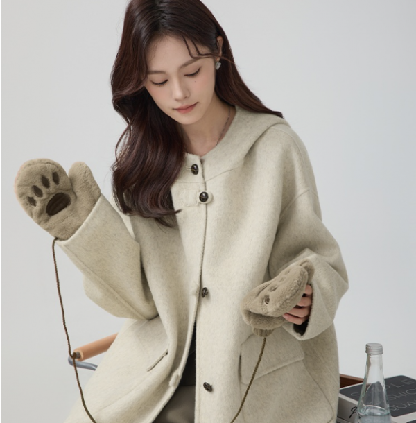 High-grade Short Hooded Woolen Coat